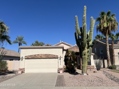 Beautiful, well kept home conveniently located in the Tuscany on The Legend at Arrowhead in Arizona - for sale on GolfHomes.com, golf home, golf lot