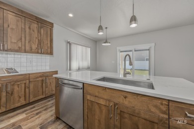 Quality built 3/2 with oversized 2 car garage and RV PARKING on on Scotch Pines Golf Course in Idaho - for sale on GolfHomes.com, golf home, golf lot