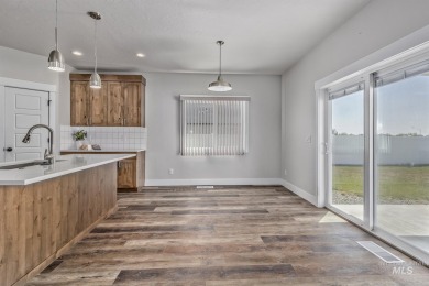 Quality built 3/2 with oversized 2 car garage and RV PARKING on on Scotch Pines Golf Course in Idaho - for sale on GolfHomes.com, golf home, golf lot