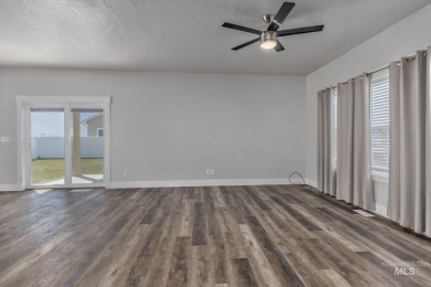 Quality built 3/2 with oversized 2 car garage and RV PARKING on on Scotch Pines Golf Course in Idaho - for sale on GolfHomes.com, golf home, golf lot