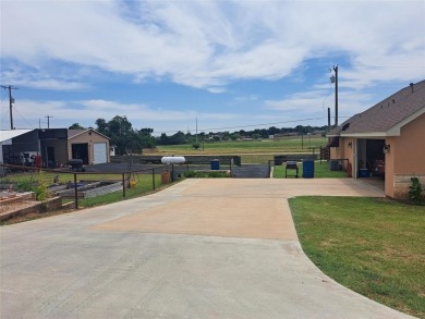 Beautiful 2016 built corner home on 3 lots with a central on Sweetwater Country Club in Texas - for sale on GolfHomes.com, golf home, golf lot