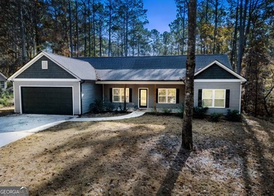 Like new ranch home in Turtle Cove completed just 2 years ago! on Turtle Cove Golf Course in Georgia - for sale on GolfHomes.com, golf home, golf lot