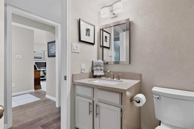 Remodeled to perfection, this light and bright 2-bedroom, 2-bath on Stevens Park Golf Course in Texas - for sale on GolfHomes.com, golf home, golf lot