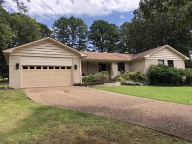 Here's your chance to live on the golf course in Fairfield Bay on Mountain Ranch Golf Club in Arkansas - for sale on GolfHomes.com, golf home, golf lot