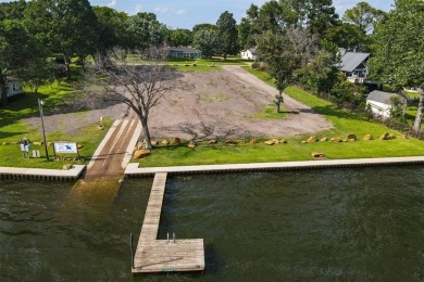 Modern  Unique Lake Retreat in Star Harbor - A short-term rental on Star Harbor Golf Club in Texas - for sale on GolfHomes.com, golf home, golf lot