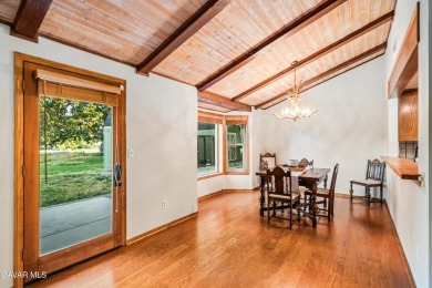 ***LIVE BEAUTIFULLY*** Welcome to this charming 3-bedroom on Oak Tree Country Club in California - for sale on GolfHomes.com, golf home, golf lot