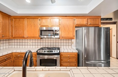 ***LIVE BEAUTIFULLY*** Welcome to this charming 3-bedroom on Oak Tree Country Club in California - for sale on GolfHomes.com, golf home, golf lot