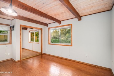 ***LIVE BEAUTIFULLY*** Welcome to this charming 3-bedroom on Oak Tree Country Club in California - for sale on GolfHomes.com, golf home, golf lot