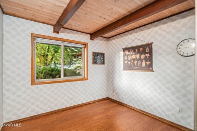 ***LIVE BEAUTIFULLY*** Welcome to this charming 3-bedroom on Oak Tree Country Club in California - for sale on GolfHomes.com, golf home, golf lot