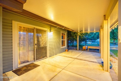 ***LIVE BEAUTIFULLY*** Welcome to this charming 3-bedroom on Oak Tree Country Club in California - for sale on GolfHomes.com, golf home, golf lot
