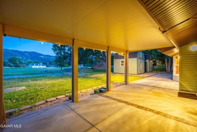 ***LIVE BEAUTIFULLY*** Welcome to this charming 3-bedroom on Oak Tree Country Club in California - for sale on GolfHomes.com, golf home, golf lot