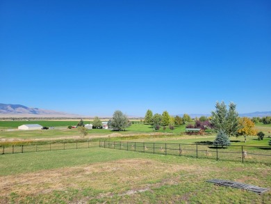 Come home to this gorgeous, well kept, newer home in the coveted on Old Baldy Golf Course in Montana - for sale on GolfHomes.com, golf home, golf lot