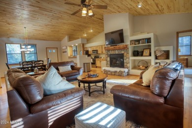 This adorable 3 bedroom, 2 bath home is the perfect fit for a on Torreon Golf Club in Arizona - for sale on GolfHomes.com, golf home, golf lot