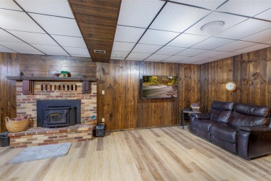 Check out this beautiful 3-bedroom, 3-bathroom home located in a on Dominion Meadows Golf Course in Washington - for sale on GolfHomes.com, golf home, golf lot