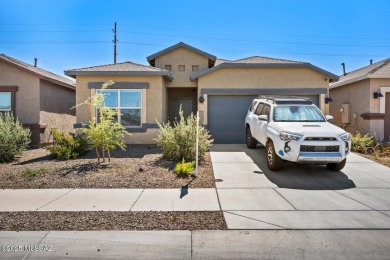 Seller will accept or counter offers from $399,000 - $410,000 on Silverbell Golf Course in Arizona - for sale on GolfHomes.com, golf home, golf lot