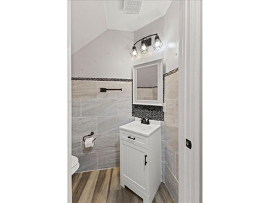 Welcome to refined living in the heart of Sienna Greens.
This on Inverrary Country Club in Florida - for sale on GolfHomes.com, golf home, golf lot