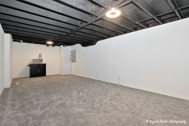 Welcome to your new GREAT home of modern comfort and timeless on Heather Ridge Golf Club in Illinois - for sale on GolfHomes.com, golf home, golf lot