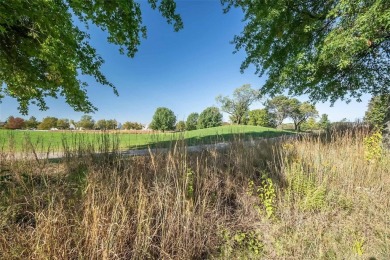 NEW PRICE!! MOTIVATED SELLER.
VILLA BACKS TO 7th FAIRWAY OF on Winghaven Country Club in Missouri - for sale on GolfHomes.com, golf home, golf lot