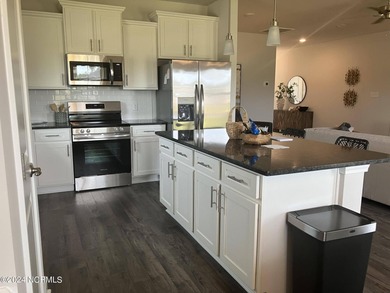 Home for Holidays! Take advantage of these Amazing Holiday on Harbour Point Golf Club in North Carolina - for sale on GolfHomes.com, golf home, golf lot