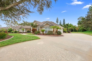 Elegant Golf Course Home in DeBary Plantation!
Welcome to 413 on DeBary Golf and Country Club in Florida - for sale on GolfHomes.com, golf home, golf lot
