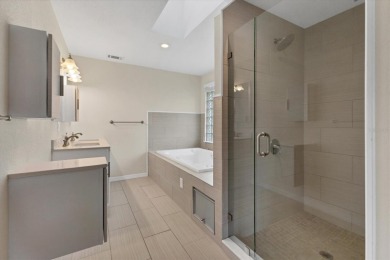 This house was fully updated just a few years ago. This 3 bed 3 on Bobby Jones Golf Club in Florida - for sale on GolfHomes.com, golf home, golf lot