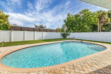 This house was fully updated just a few years ago. This 3 bed 3 on Bobby Jones Golf Club in Florida - for sale on GolfHomes.com, golf home, golf lot