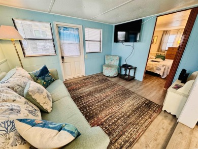 QUAINT 2 BED/2 BATH BEACH HOUSE CENTRALLY LOCATED IN THE HEART on Prestwick Country Club in South Carolina - for sale on GolfHomes.com, golf home, golf lot