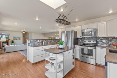 Welcome to the Highlands! This spacious 3731SF home offers a on The Highlands Golf Course, LLC in Idaho - for sale on GolfHomes.com, golf home, golf lot