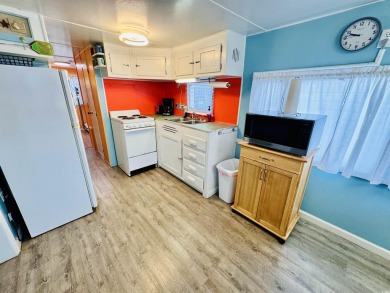 QUAINT 2 BED/2 BATH BEACH HOUSE CENTRALLY LOCATED IN THE HEART on Prestwick Country Club in South Carolina - for sale on GolfHomes.com, golf home, golf lot