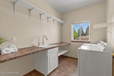 Welcome to the Highlands! This spacious 3731SF home offers a on The Highlands Golf Course, LLC in Idaho - for sale on GolfHomes.com, golf home, golf lot