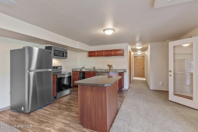 Welcome to the Highlands! This spacious 3731SF home offers a on The Highlands Golf Course, LLC in Idaho - for sale on GolfHomes.com, golf home, golf lot