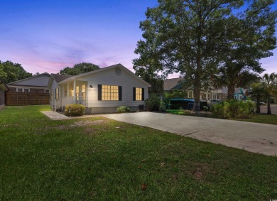 Turn-Key Myrtle Beach Home - Location, Style  Comfort!  Don't on Arcadian Shores Golf Club in South Carolina - for sale on GolfHomes.com, golf home, golf lot