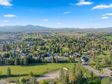 Welcome to the Highlands! This spacious 3731SF home offers a on The Highlands Golf Course, LLC in Idaho - for sale on GolfHomes.com, golf home, golf lot