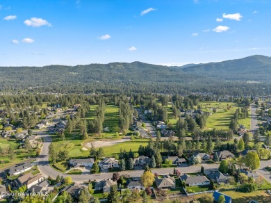 Welcome to the Highlands! This spacious 3731SF home offers a on The Highlands Golf Course, LLC in Idaho - for sale on GolfHomes.com, golf home, golf lot