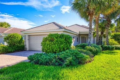 Welcome to your dream home in prestigious Colonial Country Club! on Colonial Country Club in Florida - for sale on GolfHomes.com, golf home, golf lot