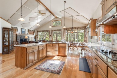 Single level living overlooking 4th fairway at award winning on Aspen Lakes Golf Course in Oregon - for sale on GolfHomes.com, golf home, golf lot