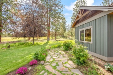 Single level living overlooking 4th fairway at award winning on Aspen Lakes Golf Course in Oregon - for sale on GolfHomes.com, golf home, golf lot