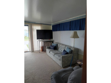 Absolutely adorable well maintained two bedroom / one bathroom on Betmar Acres Golf Club in Florida - for sale on GolfHomes.com, golf home, golf lot