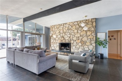 This single level Mid Century Modern property has it all! 3326 on Lakewood Country Club and Tennis Center in California - for sale on GolfHomes.com, golf home, golf lot