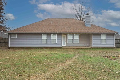 Beautiful brick home in Jacob Creek. 3BR, 2BA plus an office on Sheridan Golf Club in Arkansas - for sale on GolfHomes.com, golf home, golf lot