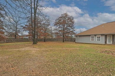 Beautiful brick home in Jacob Creek. 3BR, 2BA plus an office on Sheridan Golf Club in Arkansas - for sale on GolfHomes.com, golf home, golf lot