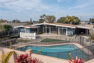 This single level Mid Century Modern property has it all! 3326 on Lakewood Country Club and Tennis Center in California - for sale on GolfHomes.com, golf home, golf lot