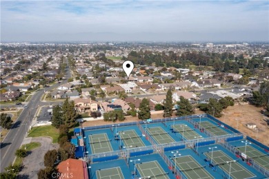 This single level Mid Century Modern property has it all! 3326 on Lakewood Country Club and Tennis Center in California - for sale on GolfHomes.com, golf home, golf lot