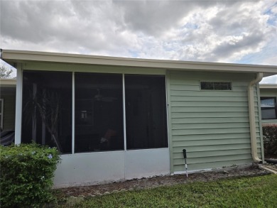 2-BEDROOM 2 BATH home, beautifully remodeled home with bonus on Zellwood Station Country Club in Florida - for sale on GolfHomes.com, golf home, golf lot