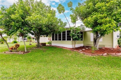 2 BR, 2 Bath Home in Pine Lakes CC, roof 2 yrs, A/C 8 yrs on Pine Lakes Country Club in Florida - for sale on GolfHomes.com, golf home, golf lot