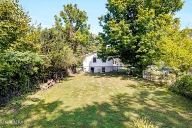 This beautiful 1960's classic & nostalgic Basement Ranch style on Whittle Springs Golf Course in Tennessee - for sale on GolfHomes.com, golf home, golf lot