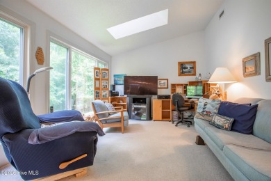 Enjoy one-level living in this well-maintained 3-bedroom, 2 on Sound Golf Links at Albemarle Plantation in North Carolina - for sale on GolfHomes.com, golf home, golf lot