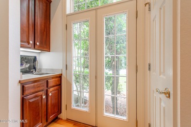 Enjoy one-level living in this well-maintained 3-bedroom, 2 on Sound Golf Links at Albemarle Plantation in North Carolina - for sale on GolfHomes.com, golf home, golf lot