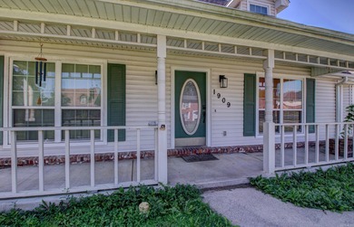 Welcome to this spacious 3 bedroom, 3 full bath home in the on Foxwood Golf Club in Arkansas - for sale on GolfHomes.com, golf home, golf lot