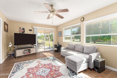 Perfect cozy end-unit home located in Sun City, just minutes on PalmBrook Country Club in Arizona - for sale on GolfHomes.com, golf home, golf lot